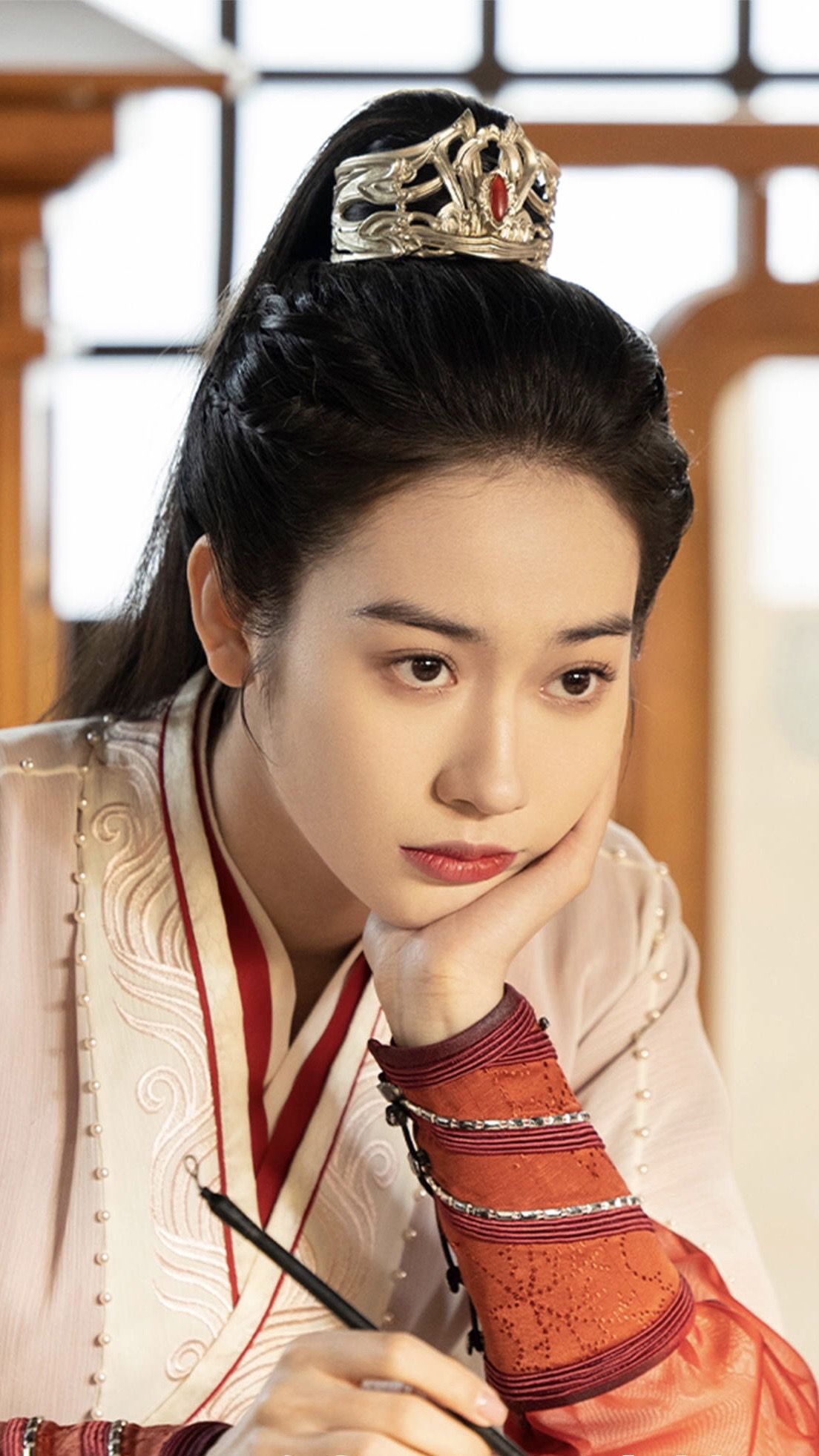 The Unique Story of a Hanfu-Wearing Girl Child The Unique Story of a Hanfu-Wearing Girl Child