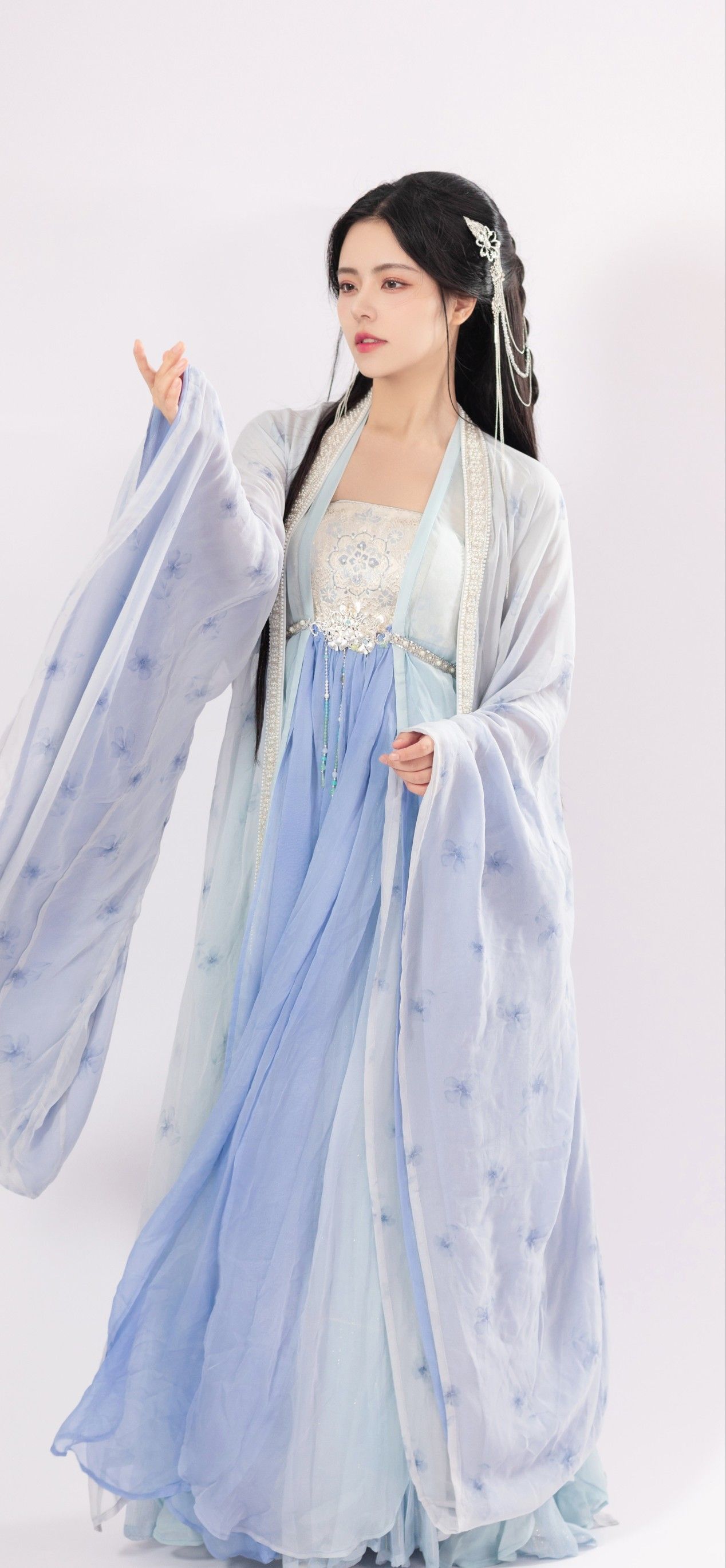 The Complete Guide to Traditional Hanfu Womens Qiyao Skirt Ensemble The Complete Guide to Traditional Hanfu Womens Qiyao Skirt Ensemble
