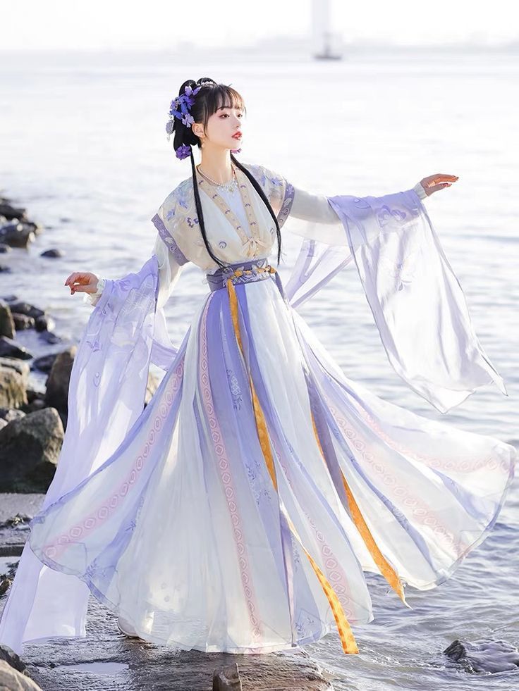 Vintage Plus-Size Cheongsam:Preserving the Ancient Craftsmanship Vintage Plus-Size Cheongsam:Preserving the Ancient Craftsmanship