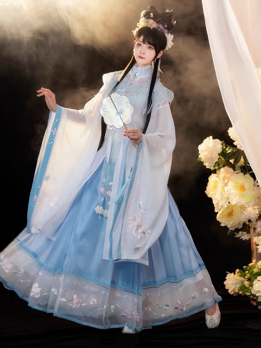 Endwoods QiaoQiao Hanfu:Unveiling the Splendor of Traditional Chinese Elegance Endwoods QiaoQiao Hanfu:Unveiling the Splendor of Traditional Chinese Elegance
