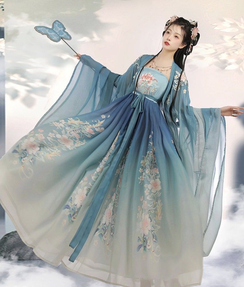 Winter Tang-Style New Years Celebration Dress for Little Girls Winter Tang-Style New Years Celebration Dress for Little Girls