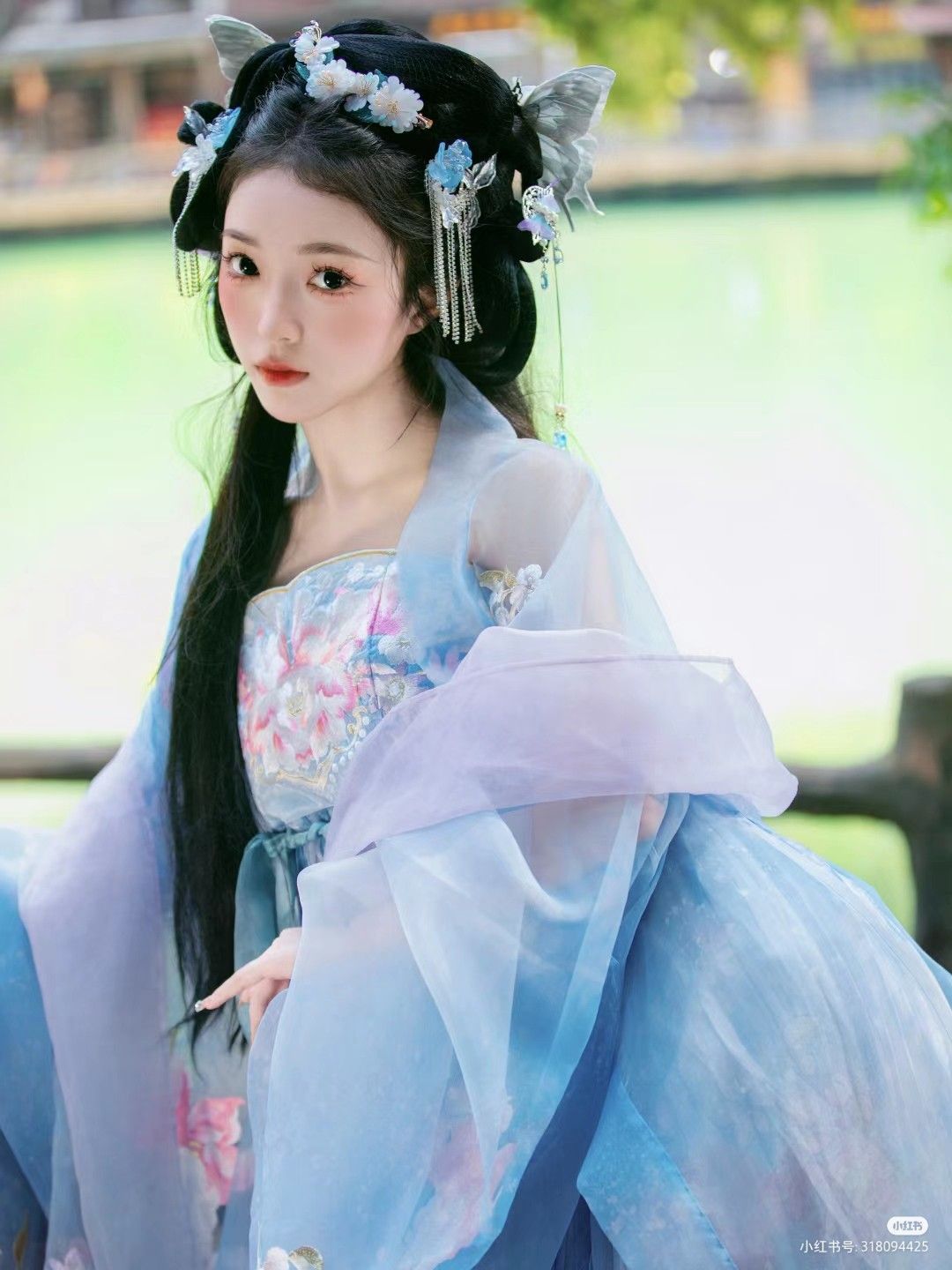 Summer Hanfu Tang Dress)for Young Girls:A Glimpse into Traditional Chinese Fashion Summer Hanfu Tang Dress)for Young Girls:A Glimpse into Traditional Chinese Fashion