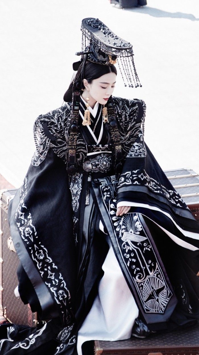 Ancient-Style Gowns for Women in Summer:A Blend of Elegance and Comfort Ancient-Style Gowns for Women in Summer:A Blend of Elegance and Comfort