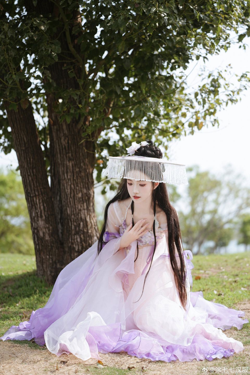 Winter Tang-Style Clothing for Baby Girls:A Fashionable and Warm Choice Winter Tang-Style Clothing for Baby Girls:A Fashionable and Warm Choice