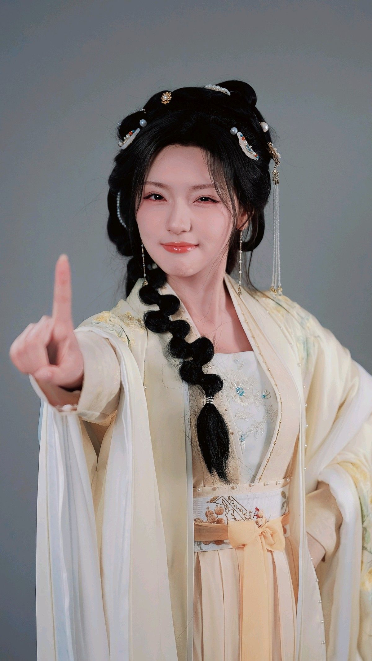 Winter Cheongsam Two-Piece Set:A Guide to Traditional Elegance Winter Cheongsam Two-Piece Set:A Guide to Traditional Elegance