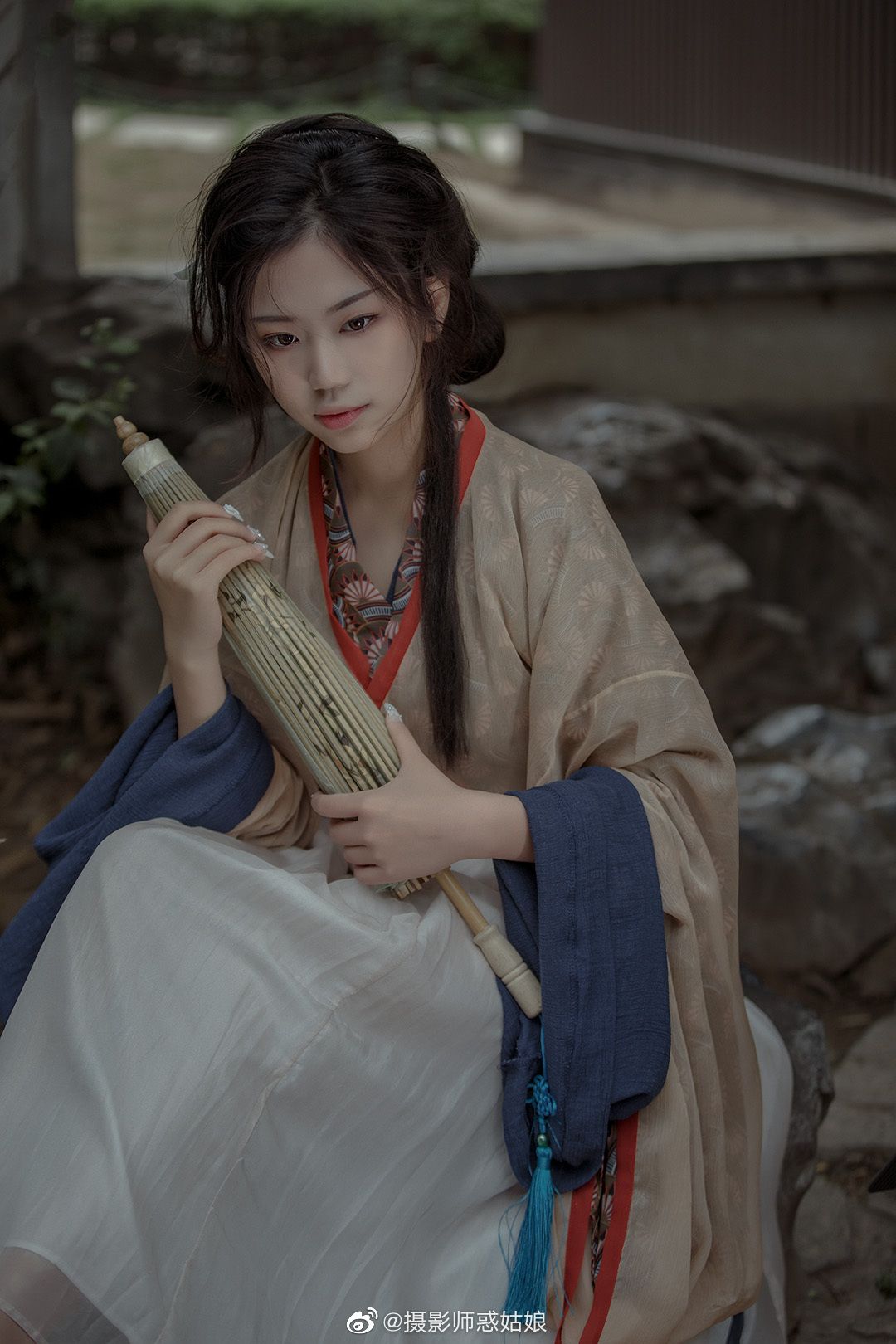 Winter-Fall Skirt Fashion:Womens Cheongsam in the Cold Seasons Winter-Fall Skirt Fashion:Womens Cheongsam in the Cold Seasons
