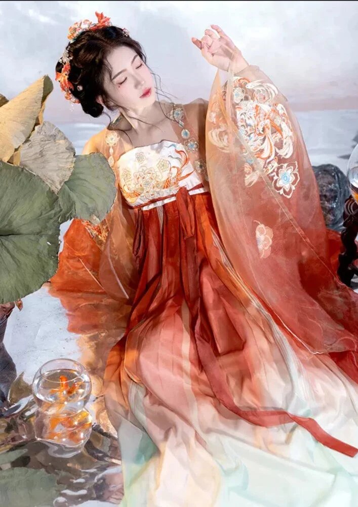 The Role of Undergarments in Traditional Hanfu Fashion:A Focus on the Inner-Layer Pants The Role of Undergarments in Traditional Hanfu Fashion:A Focus on the Inner-Layer Pants