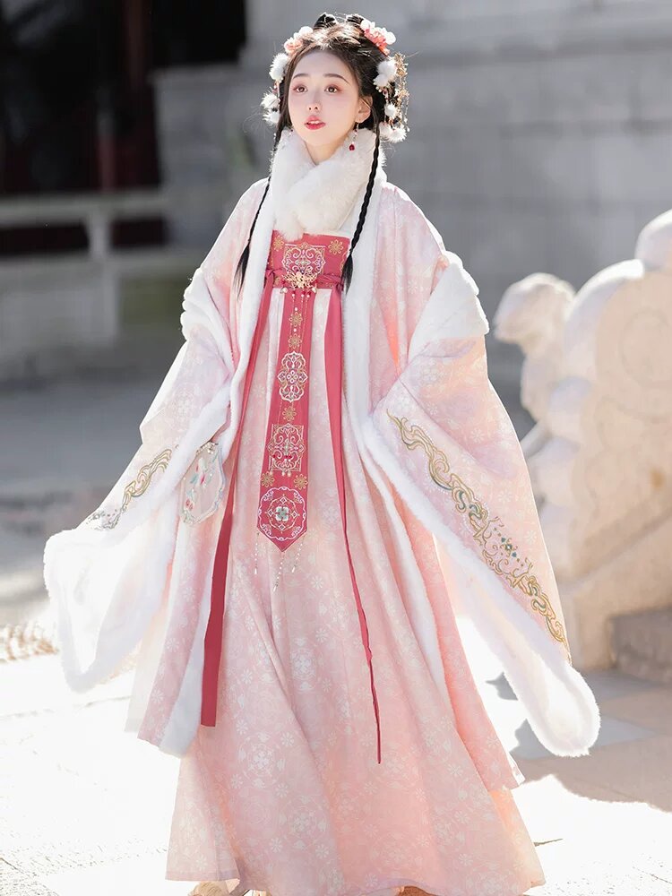 A Complete Guide to Hanfu情侣装:Unveiling the Elegance of Traditional Chinese Fashion for Lovers A Complete Guide to Hanfu情侣装:Unveiling the Elegance of Traditional Chinese Fashion for Lovers