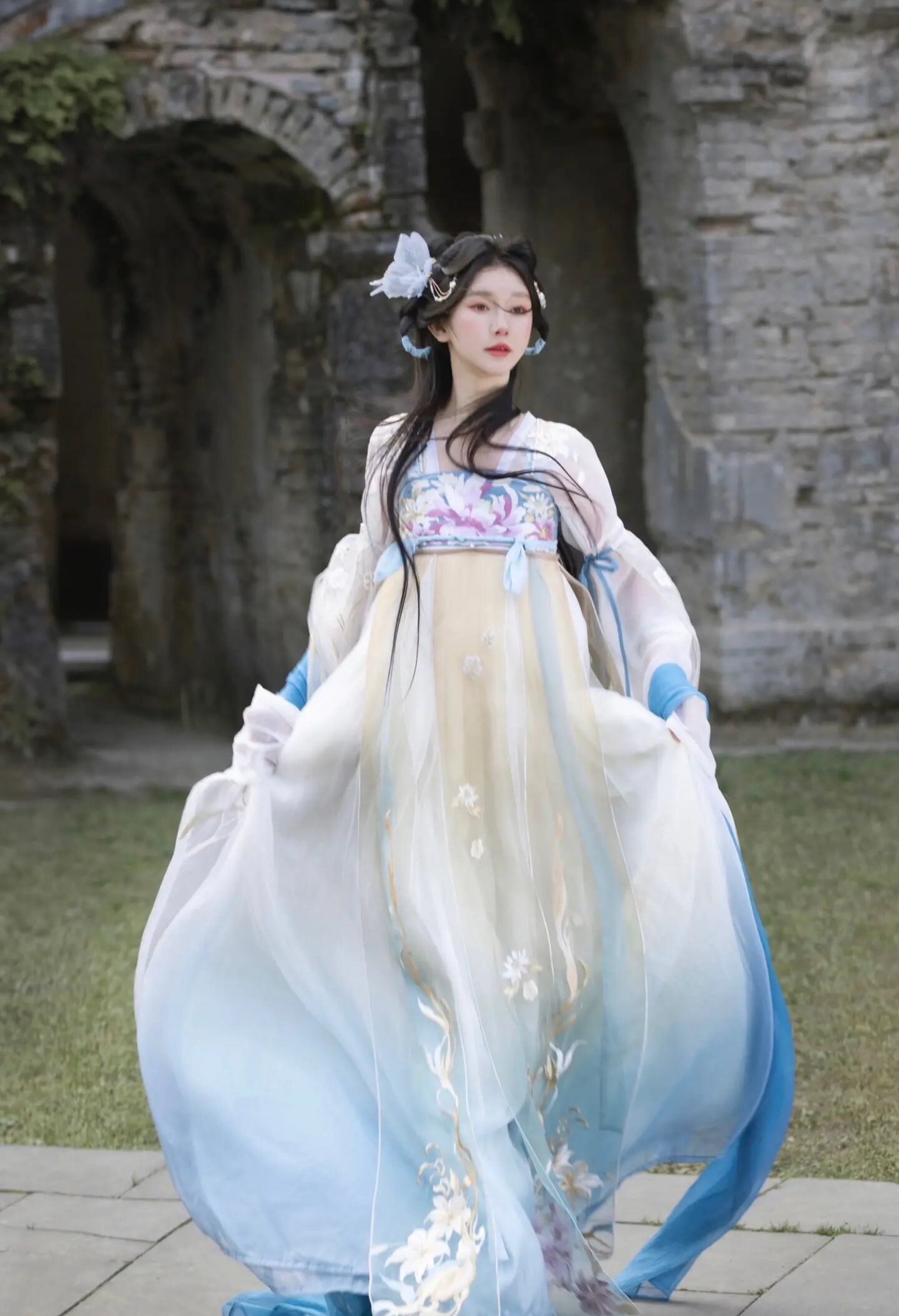 Vintage Womens Shoes in Ancient Chinese Costume:A Journey Through Time and Style Vintage Womens Shoes in Ancient Chinese Costume:A Journey Through Time and Style