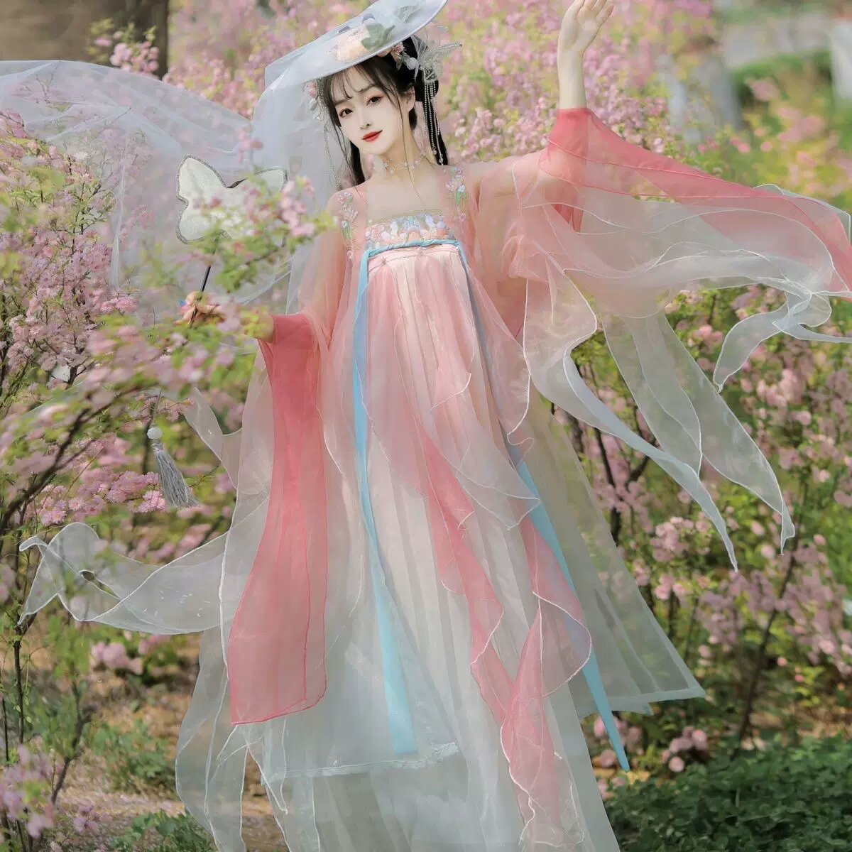 Ancient Charm of Hanfu Masks:Unveiling the Ethereal Beauty of Traditional Chinese Costume Ancient Charm of Hanfu Masks:Unveiling the Ethereal Beauty of Traditional Chinese Costume