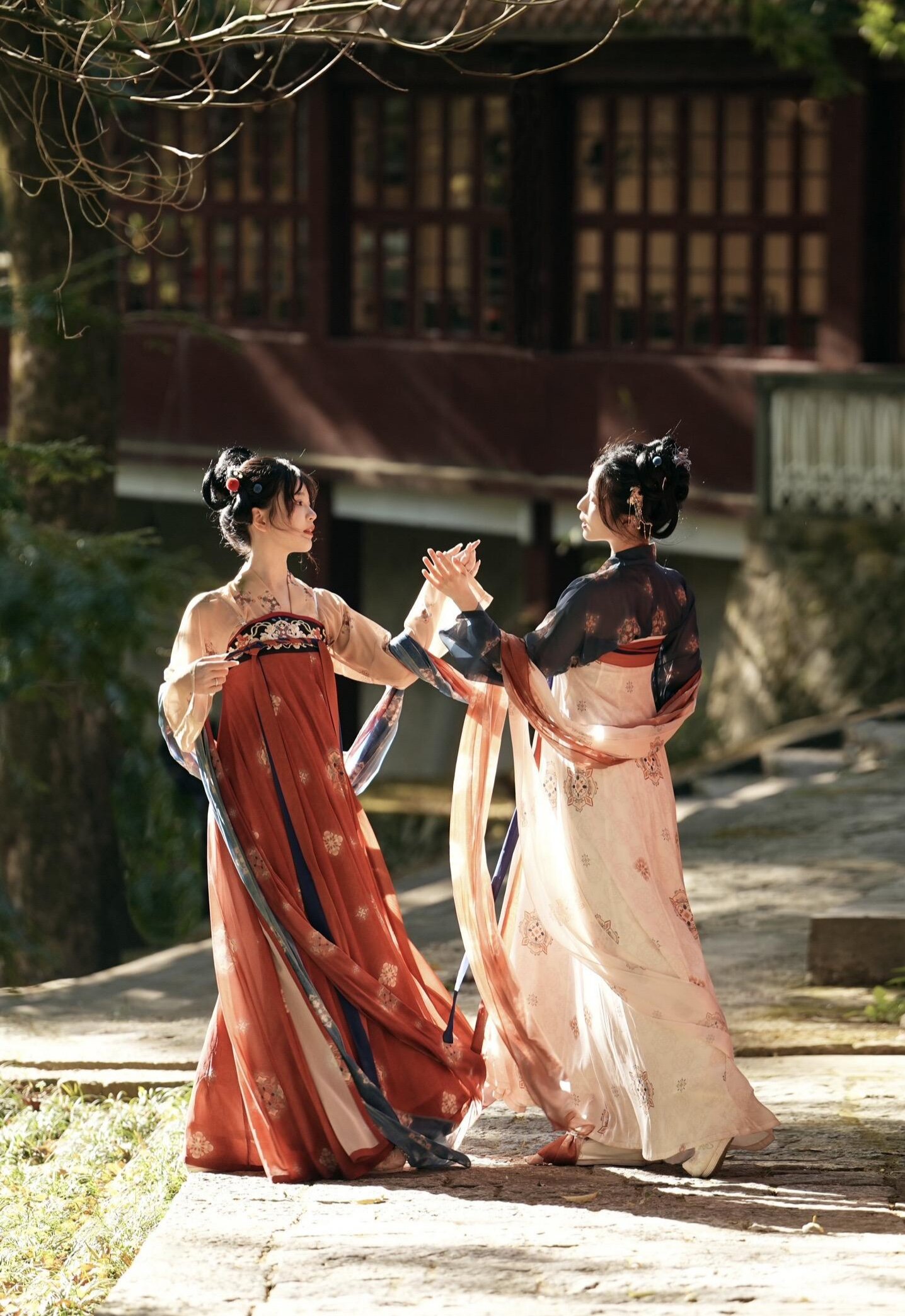 Qipao-Inspired狂三 Figure Collection:A Glimpse into the World of Traditional Elegance and Pop Culture Qipao-Inspired狂三 Figure Collection:A Glimpse into the World of Traditional Elegance and Pop Culture