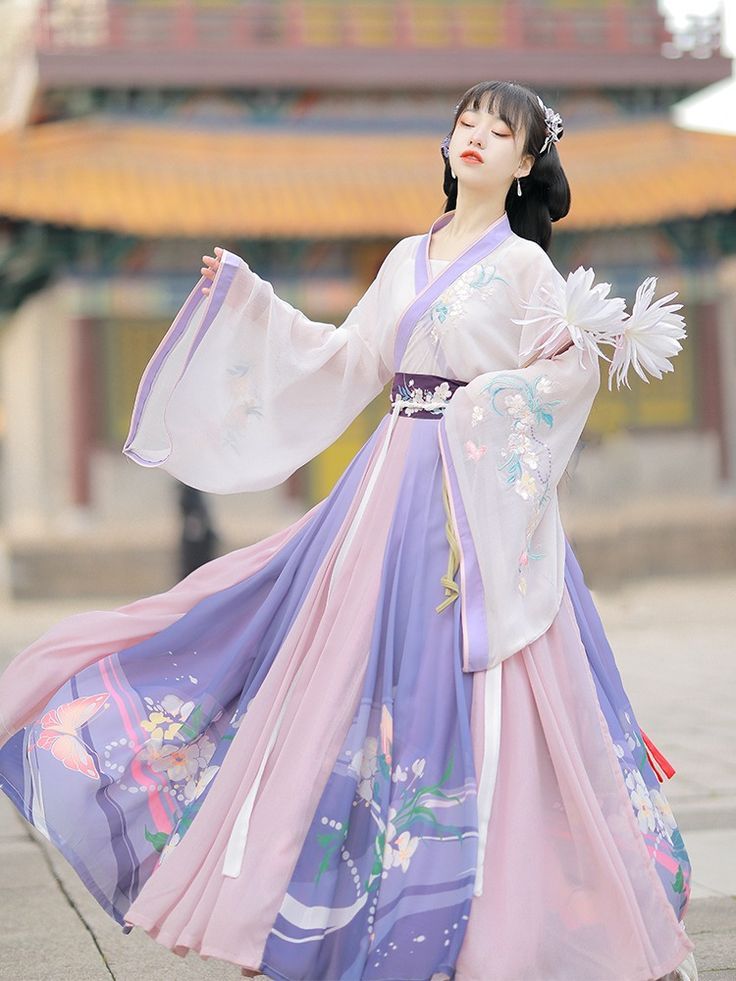 Peach Blossom Promises:The Splendor of Hanfu in the Realm of Peach Blossoms Peach Blossom Promises:The Splendor of Hanfu in the Realm of Peach Blossoms