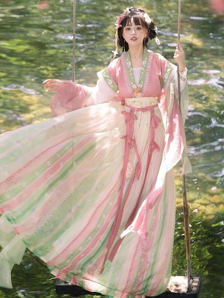 The Complete Guide to Summer Ming Dynasty Hanfu Fashion The Complete Guide to Summer Ming Dynasty Hanfu Fashion