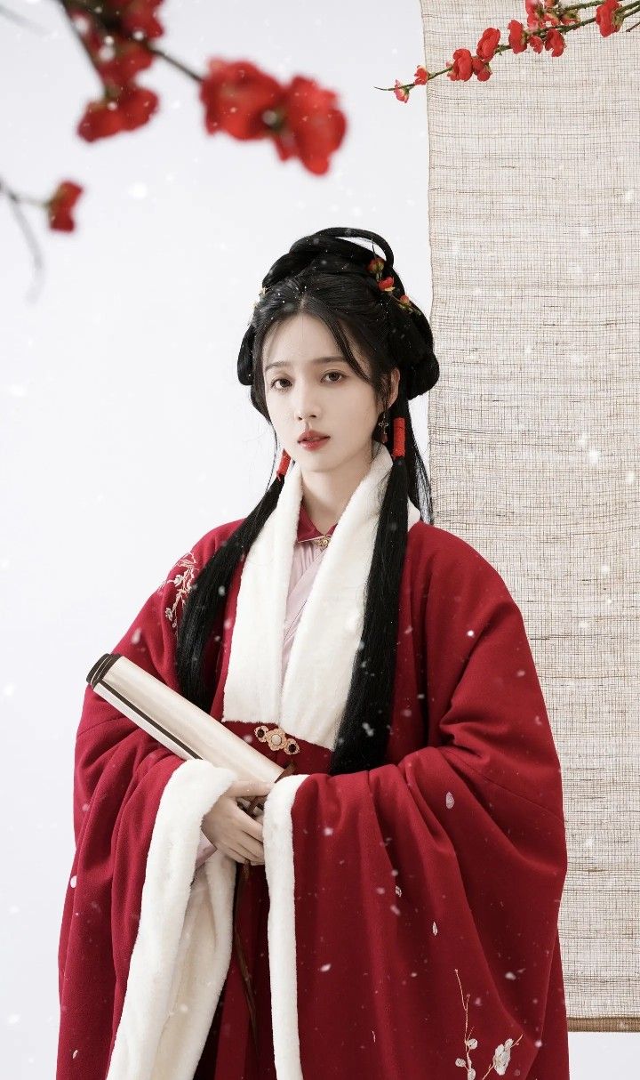 New Chinese-Style 盘扣细节旗袍两件套 New Chinese-Style 盘扣细节旗袍两件套