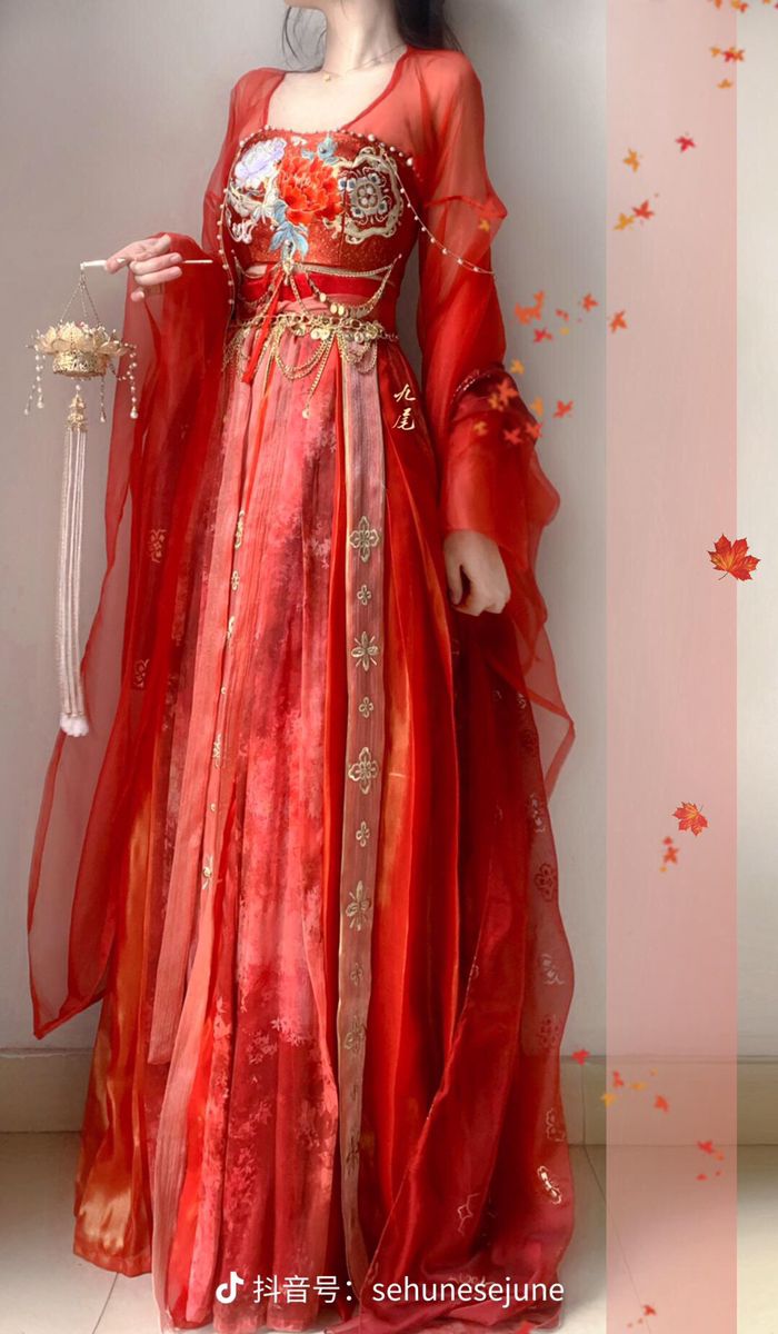 The Splendor of Huayueyao in Traditional Chinese Hanfu Fashion The Splendor of Huayueyao in Traditional Chinese Hanfu Fashion