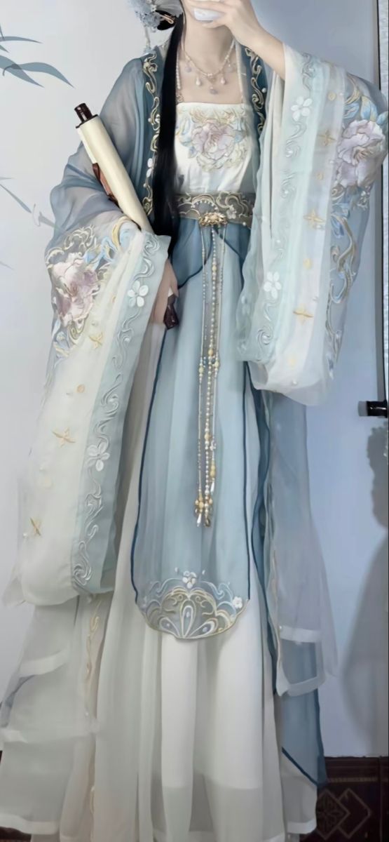 Girls Childrens Hanfu Long-sleeved Robes:A Blend of Tradition and Modernity Girls Childrens Hanfu Long-sleeved Robes:A Blend of Tradition and Modernity