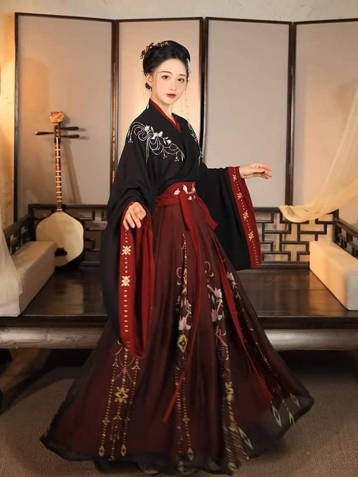 The Intricate Charm of Hanfu Robe and Skirt Underdress The Intricate Charm of Hanfu Robe and Skirt Underdress