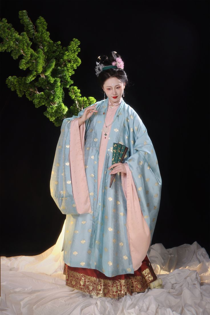 Exploring the Elegance of Plus-Size Cheongsam with Reverse-Style Big Sleeves Exploring the Elegance of Plus-Size Cheongsam with Reverse-Style Big Sleeves