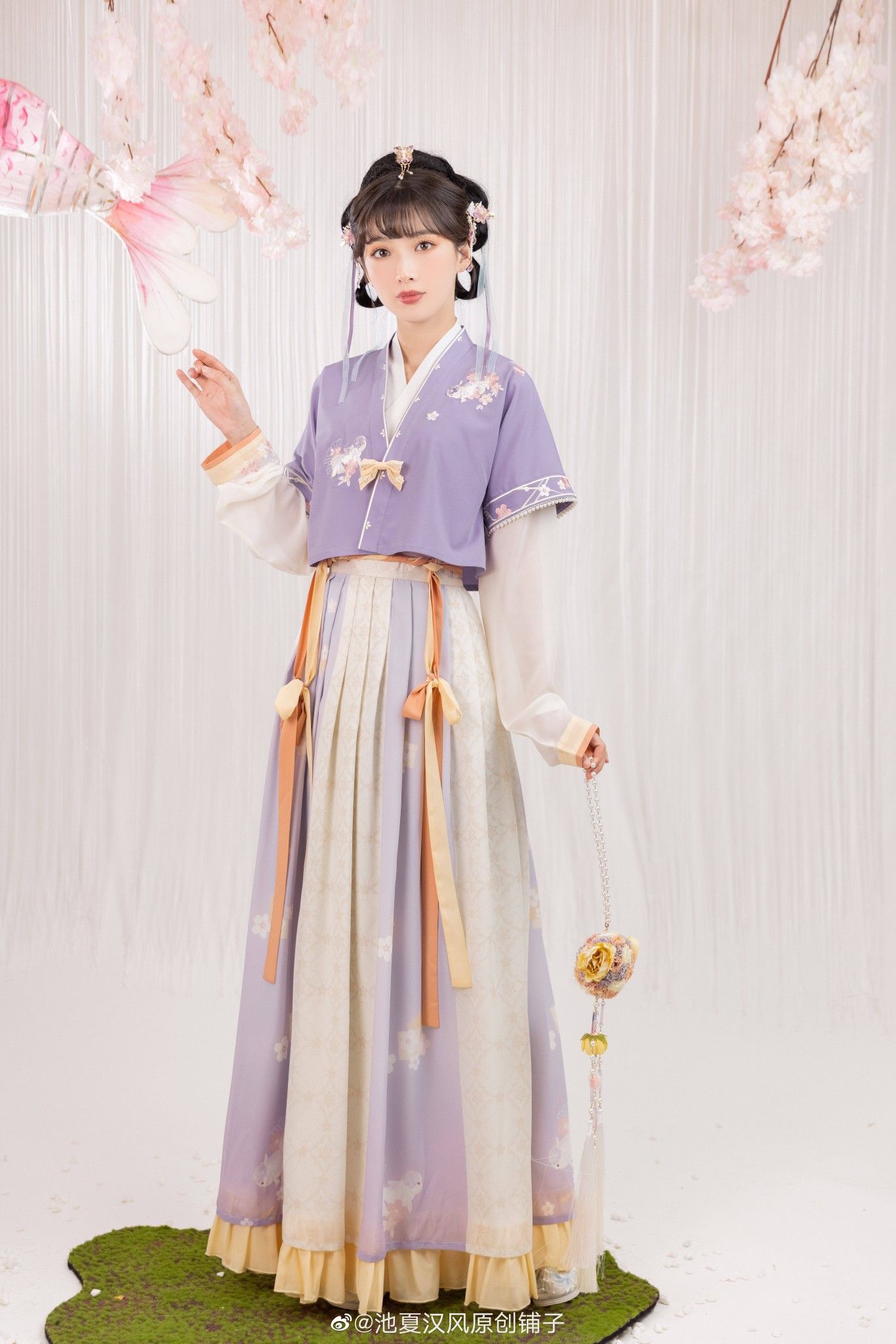 Summer Styles of Hanfu Shoes:A Guide to Traditional Elegance Summer Styles of Hanfu Shoes:A Guide to Traditional Elegance