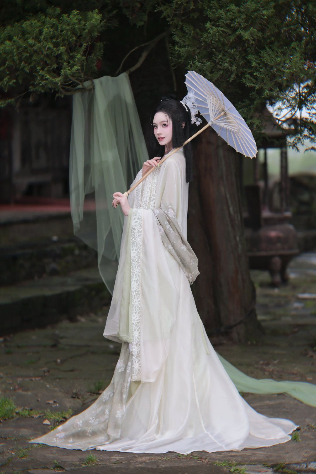 The Enchanting Tale of a Little Fox Fairy in Hanfu Costume:The Story of a Nine-tailed Fox The Enchanting Tale of a Little Fox Fairy in Hanfu Costume:The Story of a Nine-tailed Fox