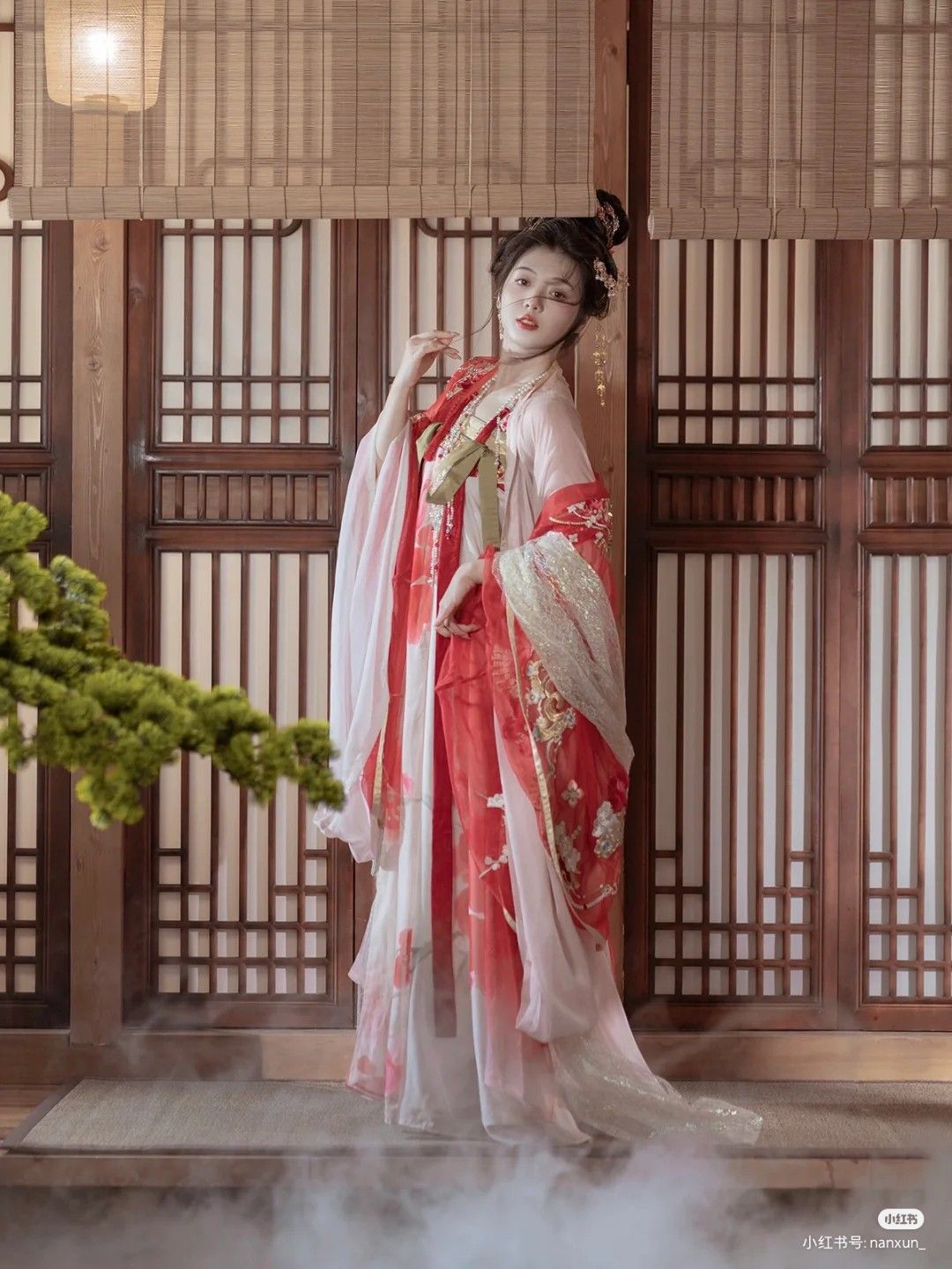 The Grace of Hanfu:A Summer Tale of Girlhood in the Wei-Jin Era The Grace of Hanfu:A Summer Tale of Girlhood in the Wei-Jin Era