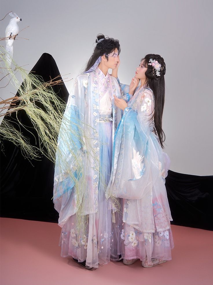 Autumn Winter Fashion:The Art of Pairing Qipao with Shawls and Overlays