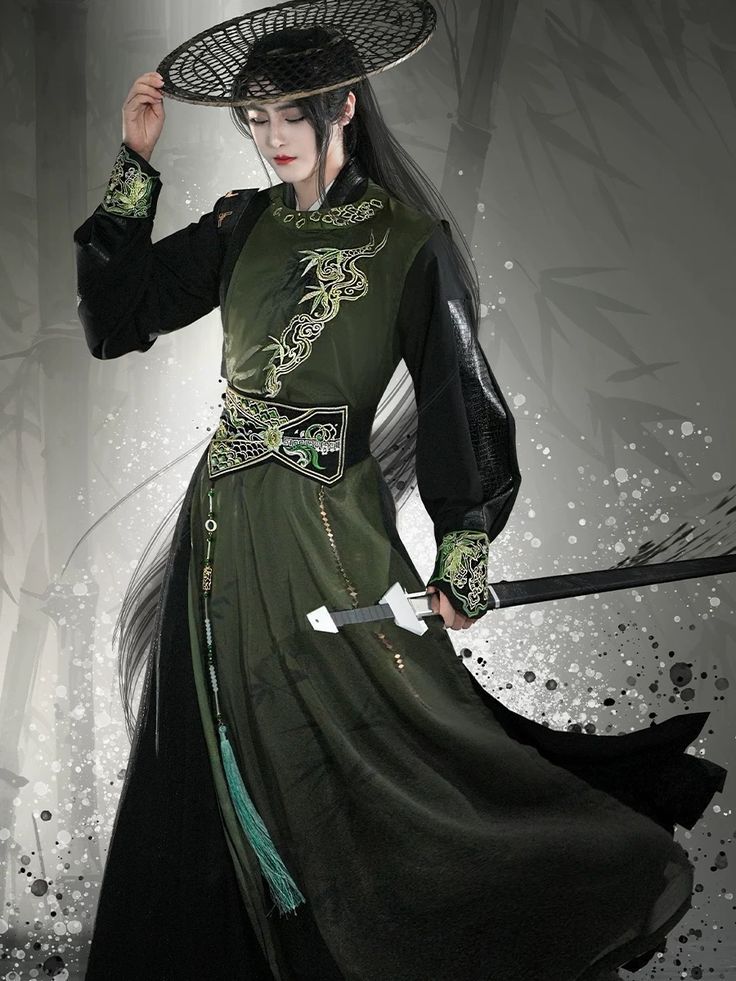 Ethereal Elegance of Hanfu Headdress with Cascading Tassel Ethereal Elegance of Hanfu Headdress with Cascading Tassel