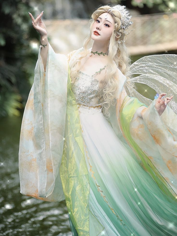 Summer Princess in a Cloud of Dreams:A Girls Journey in a Hanfu Fairy Tale Summer Princess in a Cloud of Dreams:A Girls Journey in a Hanfu Fairy Tale