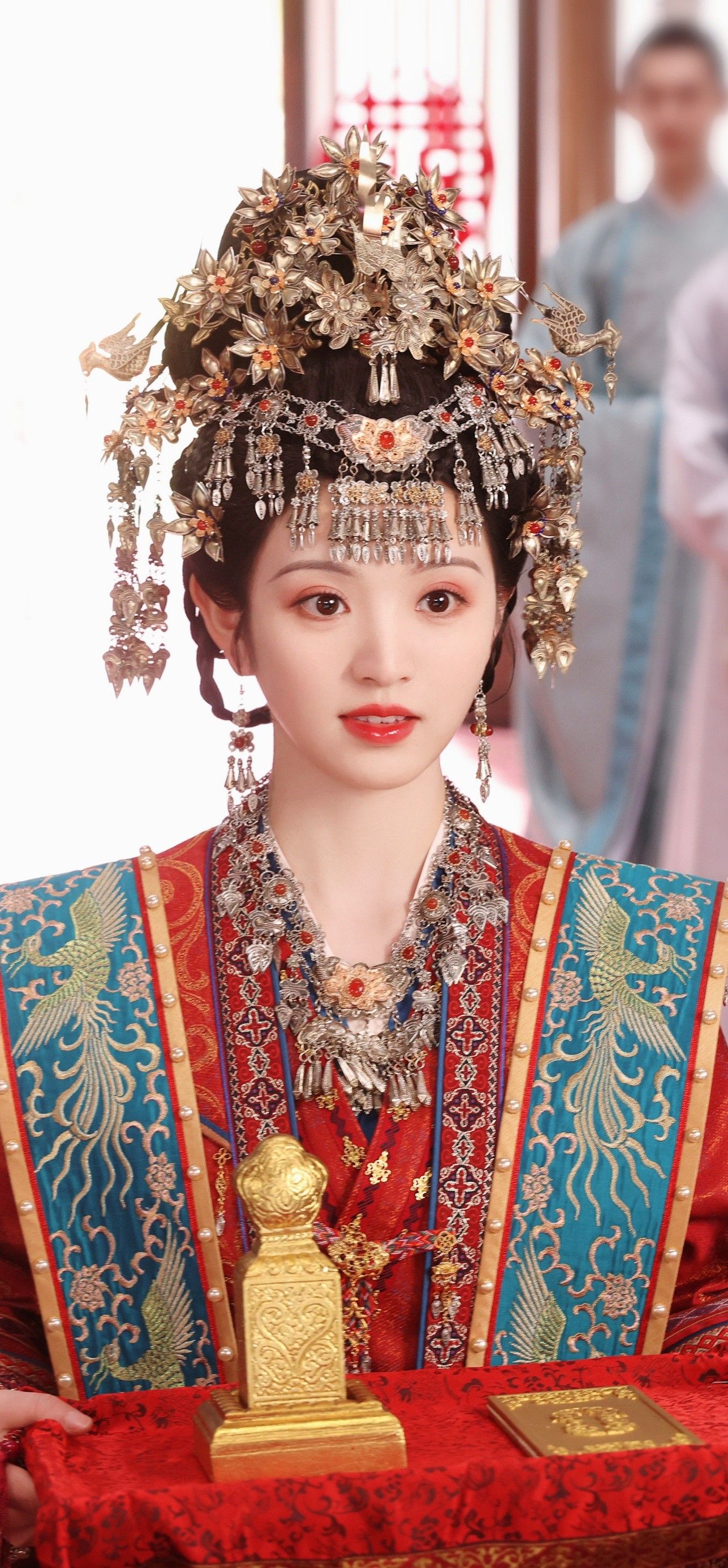 The Splendor of a Vibrant Red Hanfu Top:Unveiling its Cultural Significance and Elegance The Splendor of a Vibrant Red Hanfu Top:Unveiling its Cultural Significance and Elegance