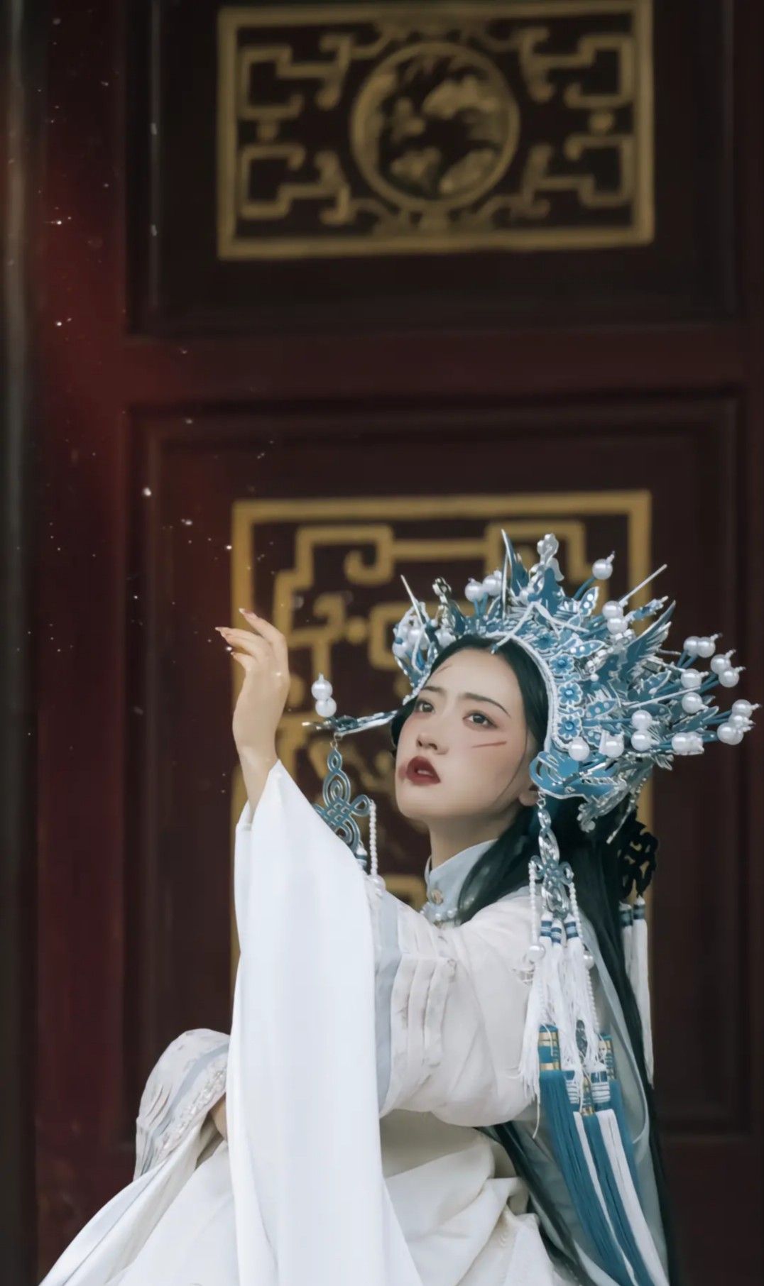 Knitted Cheongsam Skirt:A Blend of Tradition and Modernity Knitted Cheongsam Skirt:A Blend of Tradition and Modernity