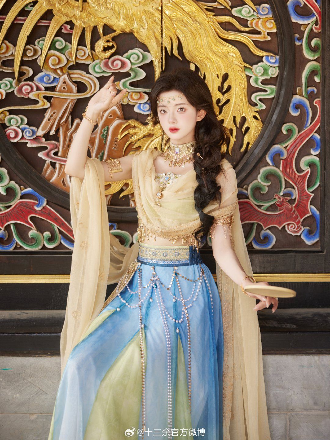 The Splendor of九天玄女 in Traditional Hanfu Fashion The Splendor of九天玄女 in Traditional Hanfu Fashion