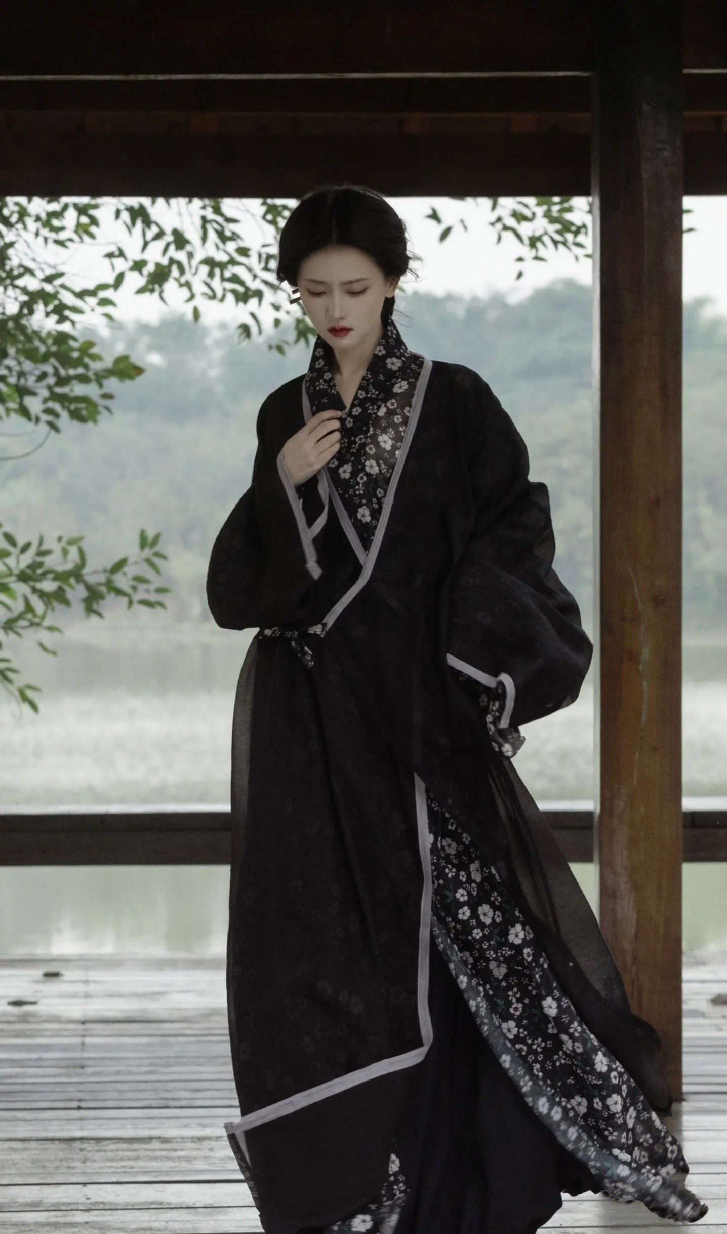 Ancient Charm of Traditional Chinese Hanfu Belly Bands Ancient Charm of Traditional Chinese Hanfu Belly Bands