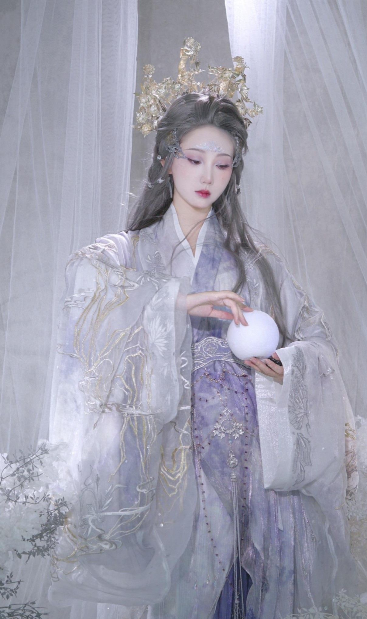 Embracing Traditional Elegance:The Modern Evolution of Chinese Cheongsam Embracing Traditional Elegance:The Modern Evolution of Chinese Cheongsam