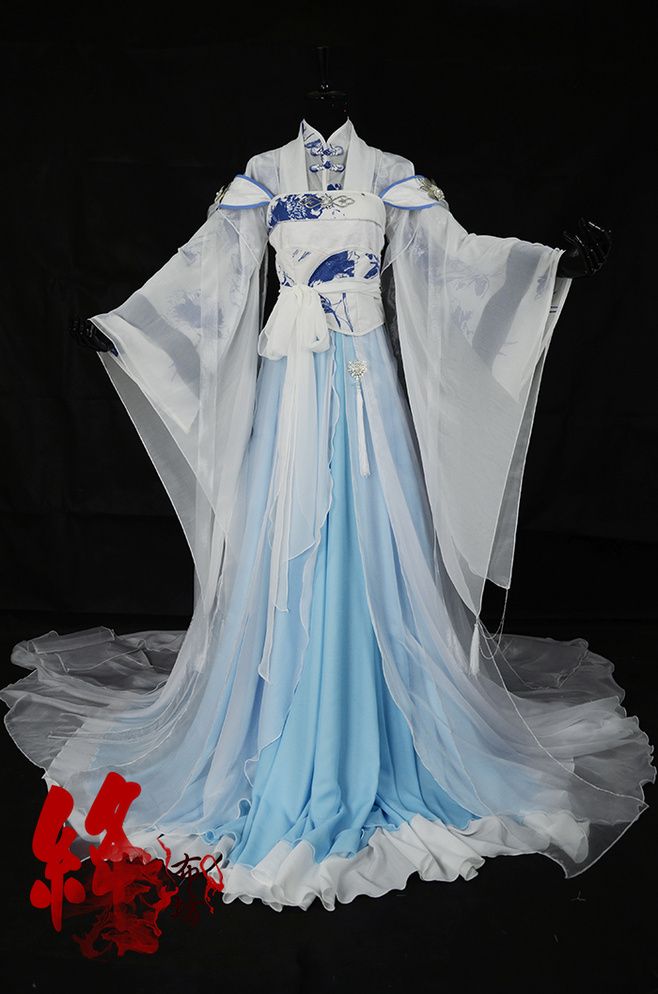 The Splendor of Girlhood in Traditional Hanfu:The Allure of Large-袖衫 The Splendor of Girlhood in Traditional Hanfu:The Allure of Large-袖衫