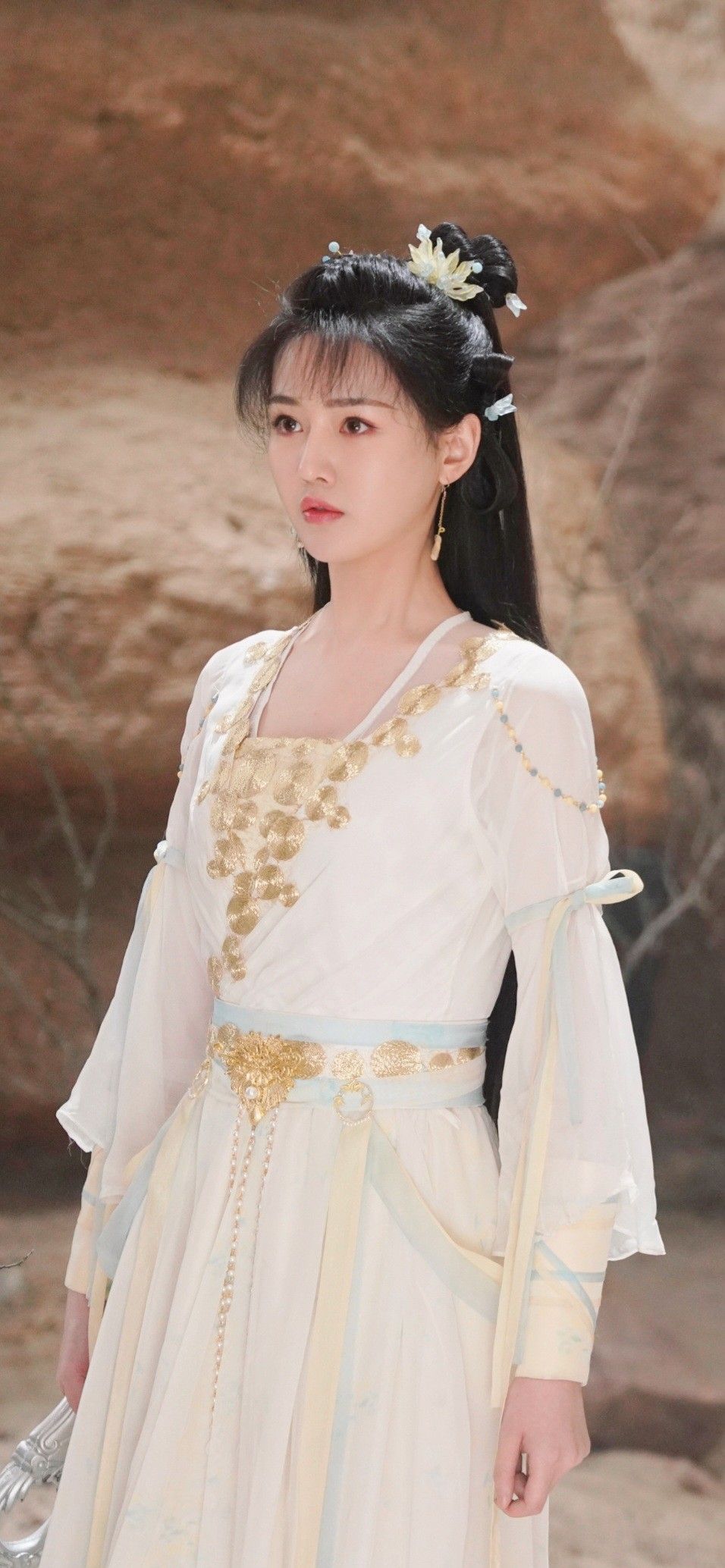 The Rise of Hanfu Laces:Exploring the Beauty of Traditional Chinese Fashion with a Modern Twist The Rise of Hanfu Laces:Exploring the Beauty of Traditional Chinese Fashion with a Modern Twist