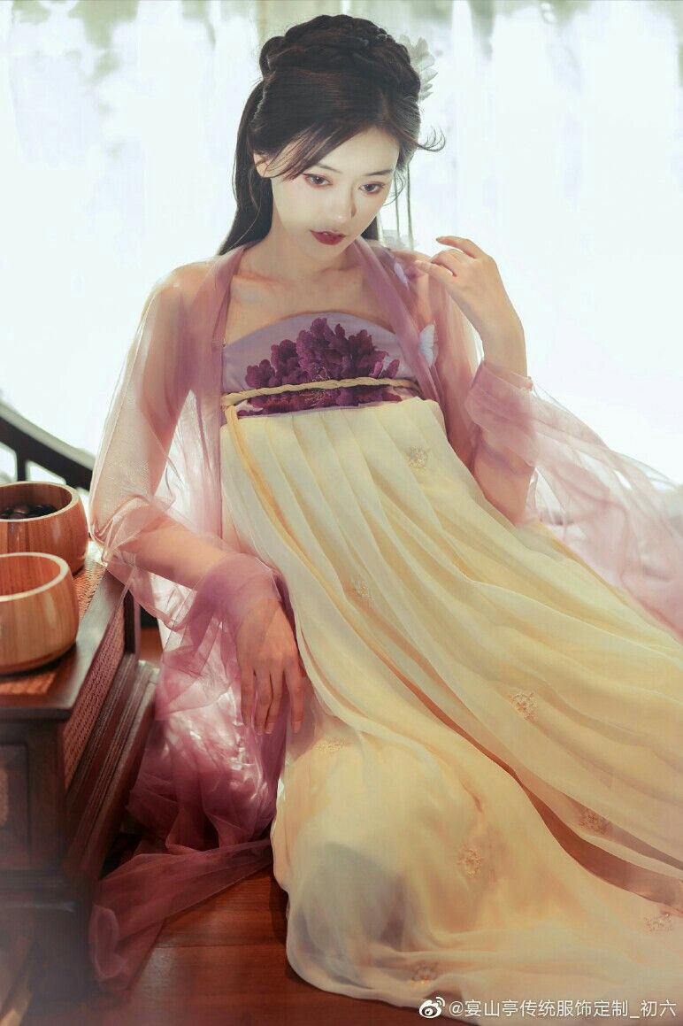 Winter Comfort in Traditional Hanfu Sleepwear for Women:The Allure of Hanfu Pyjamas Winter Comfort in Traditional Hanfu Sleepwear for Women:The Allure of Hanfu Pyjamas