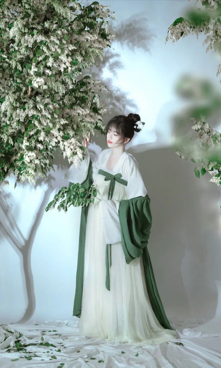 Exploring the Essence of Song-Style Hanfu Aircraft-袖上衣 Exploring the Essence of Song-Style Hanfu Aircraft-袖上衣