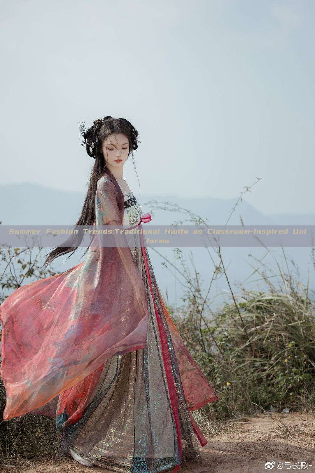 Summer Fashion Trends:Traditional Hanfu as Classroom-Inspired Uniforms Summer Fashion Trends:Traditional Hanfu as Classroom-Inspired Uniforms