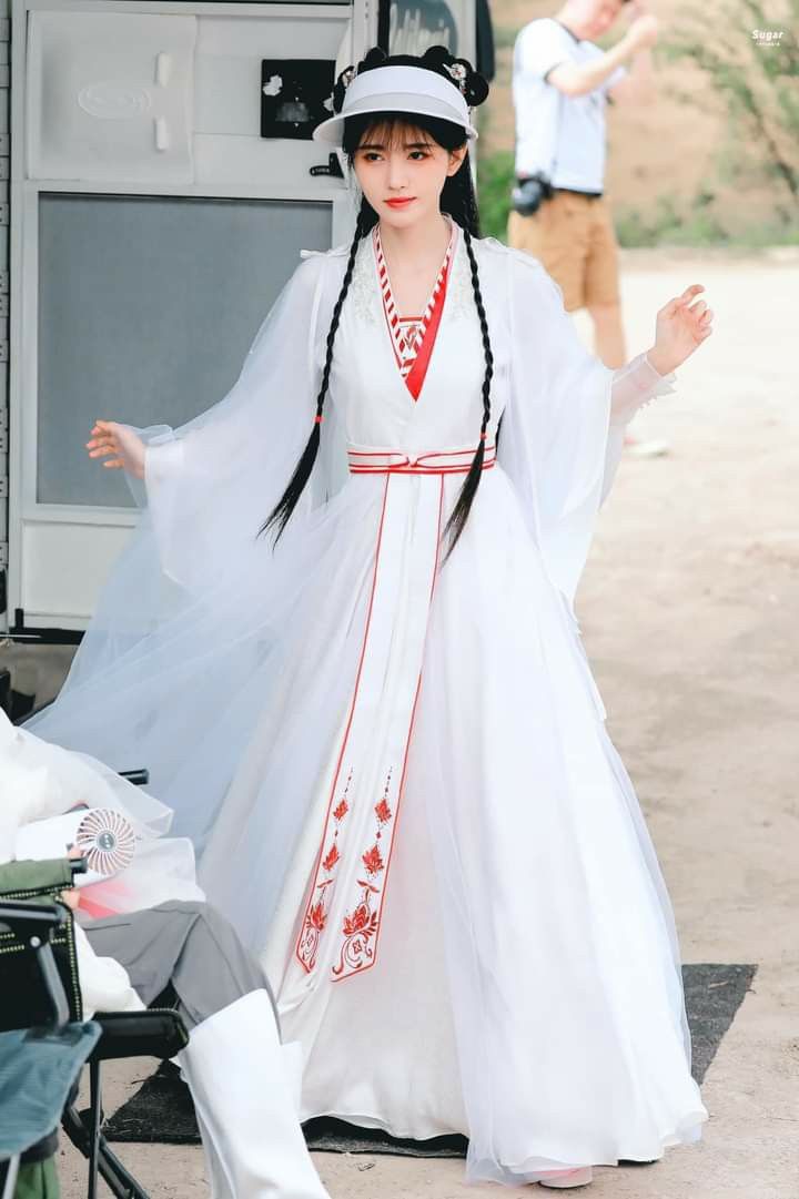 Chinese Cheongsam Dress for Summer:A Stylish and Comfortable Choice Chinese Cheongsam Dress for Summer:A Stylish and Comfortable Choice