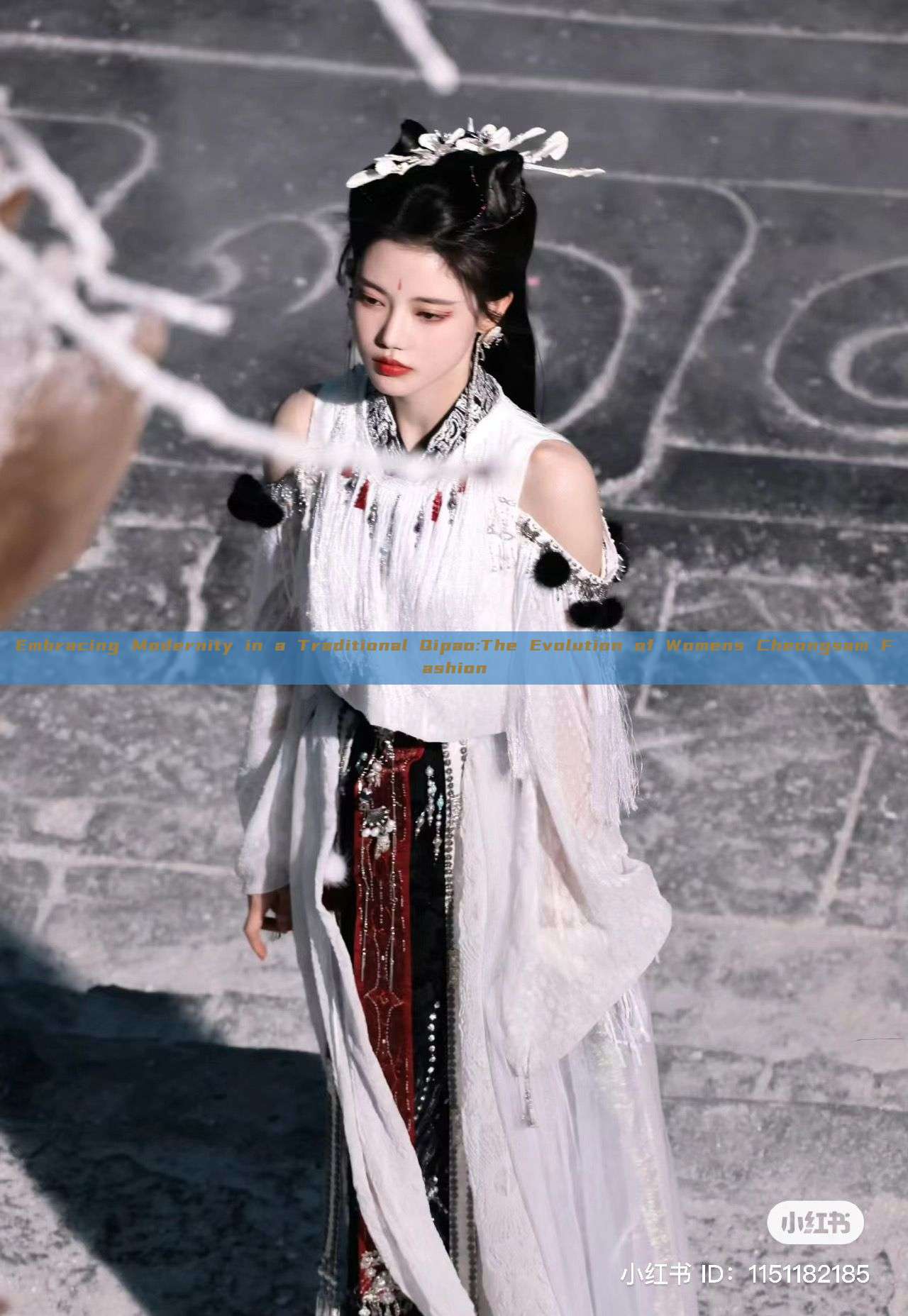 Embracing Modernity in a Traditional Qipao:The Evolution of Womens Cheongsam Fashion