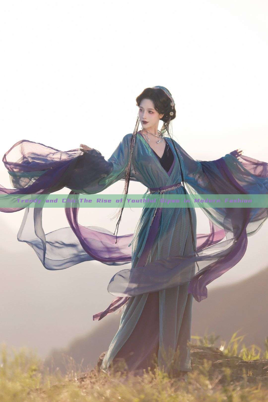 Trendy and Chic:The Rise of Youthful Qipao in Modern Fashion Trendy and Chic:The Rise of Youthful Qipao in Modern Fashion